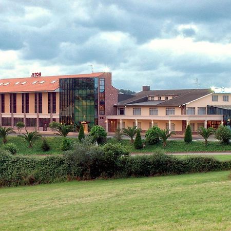 Llanera  Hotel Royal מראה חיצוני תמונה